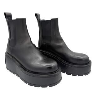 Valentino Garavani Vlogo Platform Black Chelsea Ankle Boots Size 37.5 US 7.5